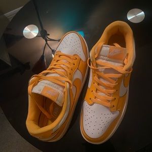 yellow dunks